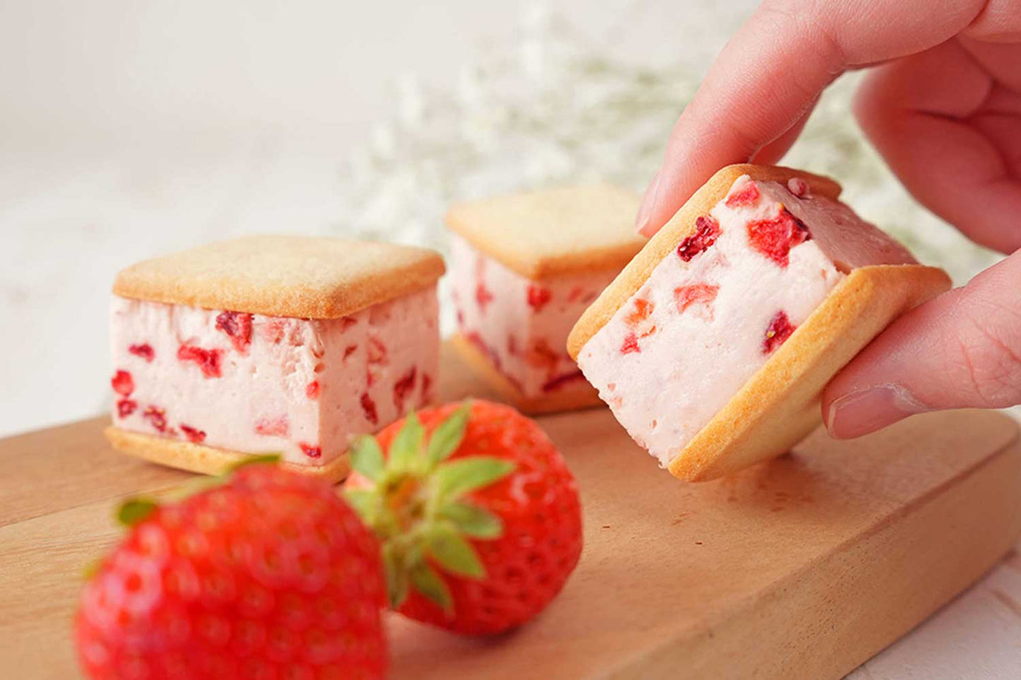 CASSATA Sand strawberry