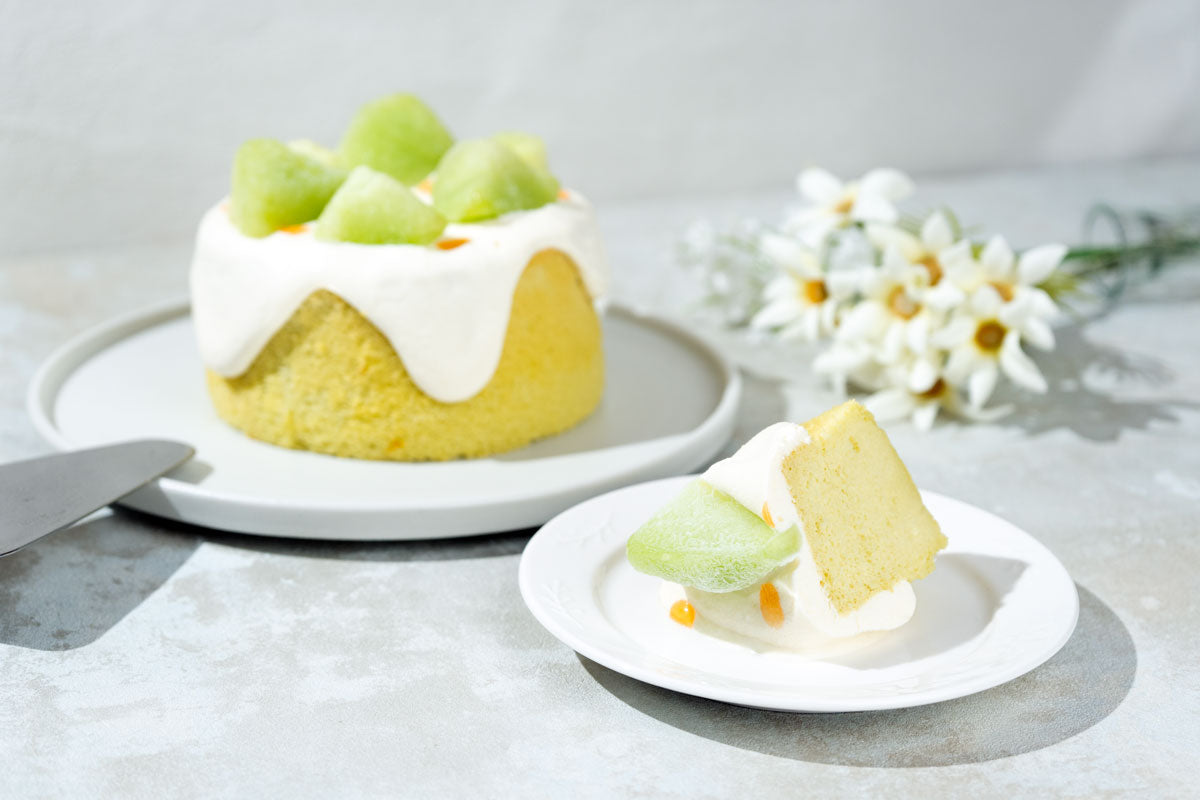 夏限定凍ったまま食べるシフォンケーキ『Frozen MEGA Melon』フローズンメガメロン。アイスケーキとも違う新感覚スイーツ。お中元や夏ギフトにも。お取り寄せ・通販のシフォンケーキ専門店This is CHIFFON CAKE.