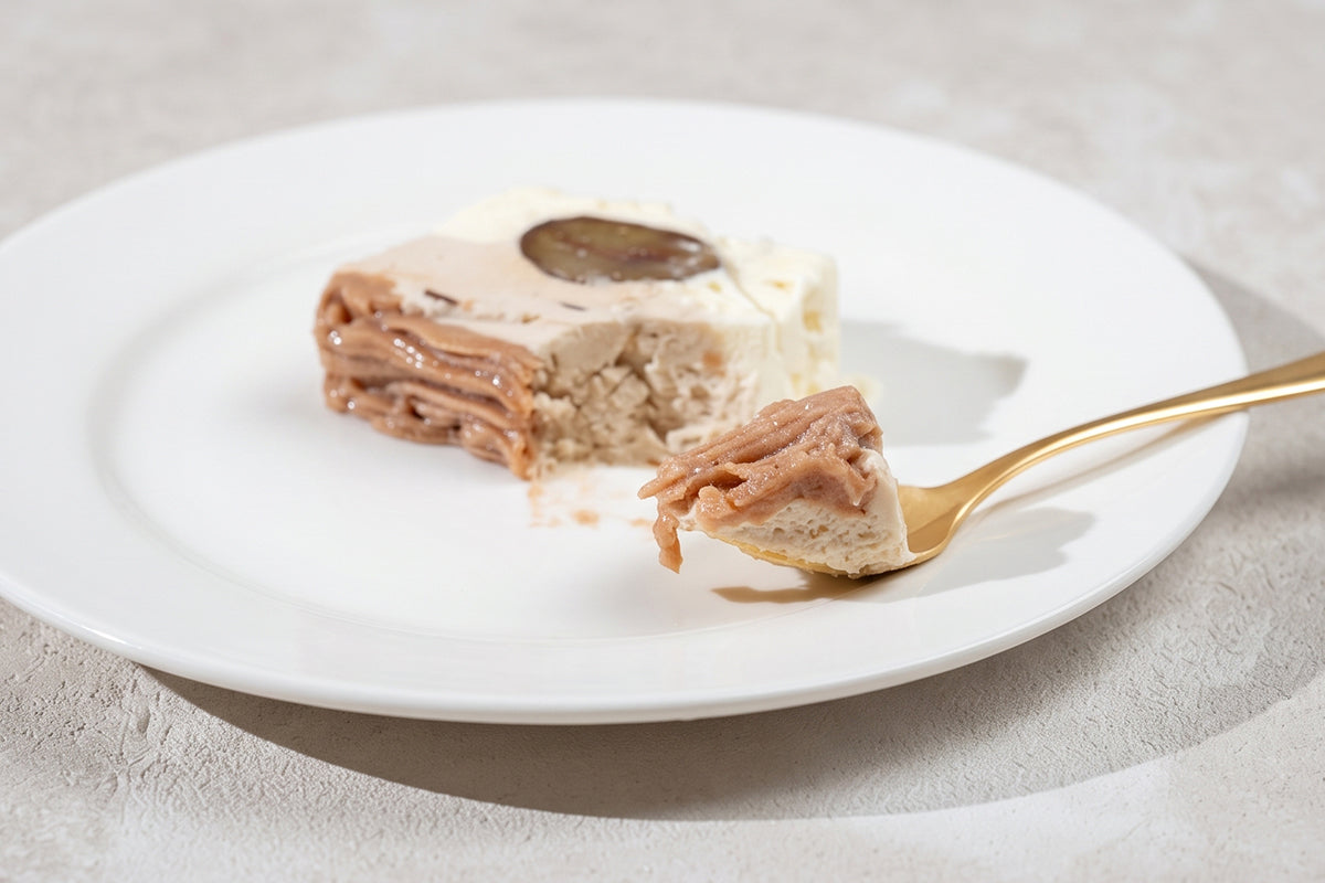 季節限定モンブランカッサータ　栗を贅沢に使用したアイスチーズケーキ